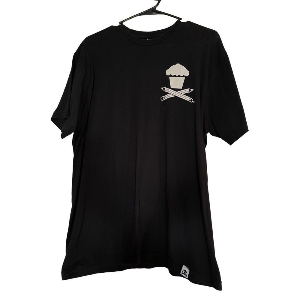 Johnny cupcakes black lecture series Tshirt  size XL